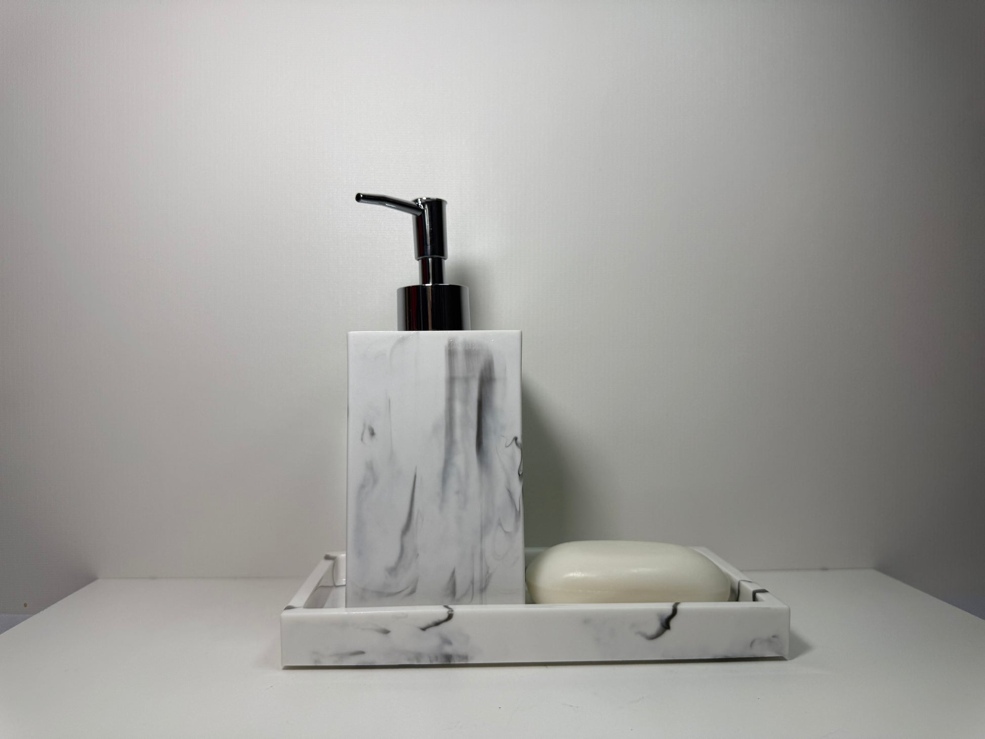 Ceramic liquid soap dispenser 450mL and solid soap holder set