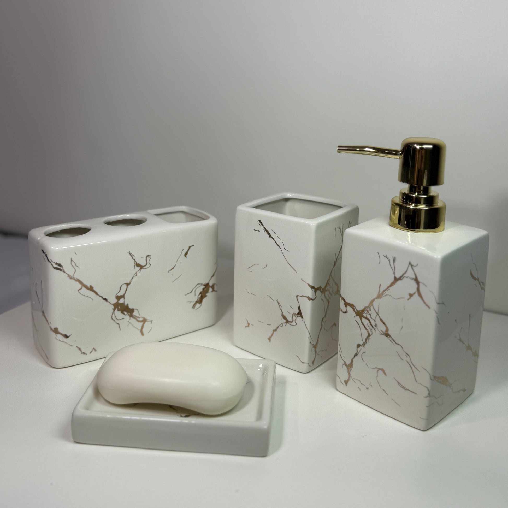 Bathroom elegant ceramic accessories set, 4 components, Model B