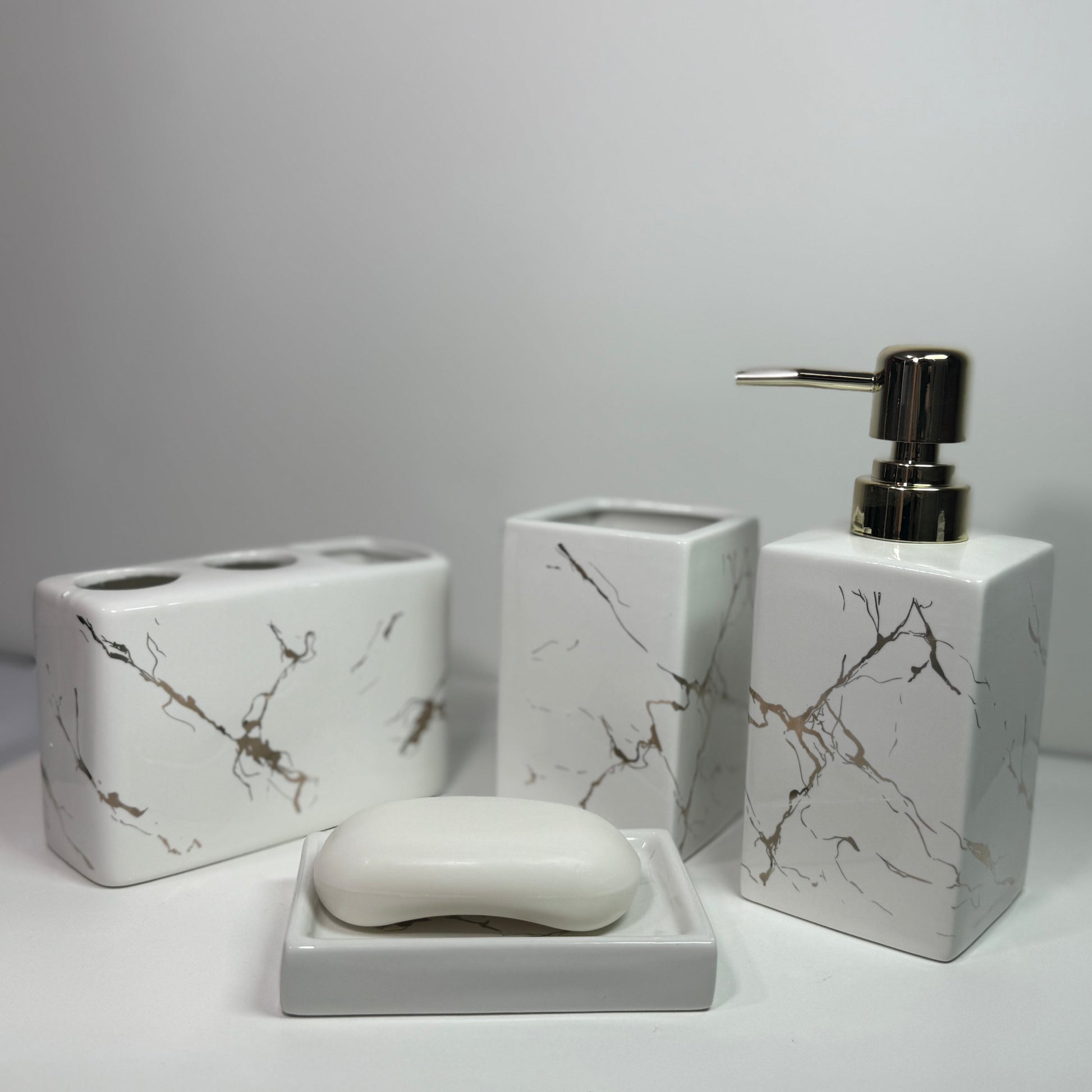 Bathroom elegant ceramic accessories set, 4 components, Model B