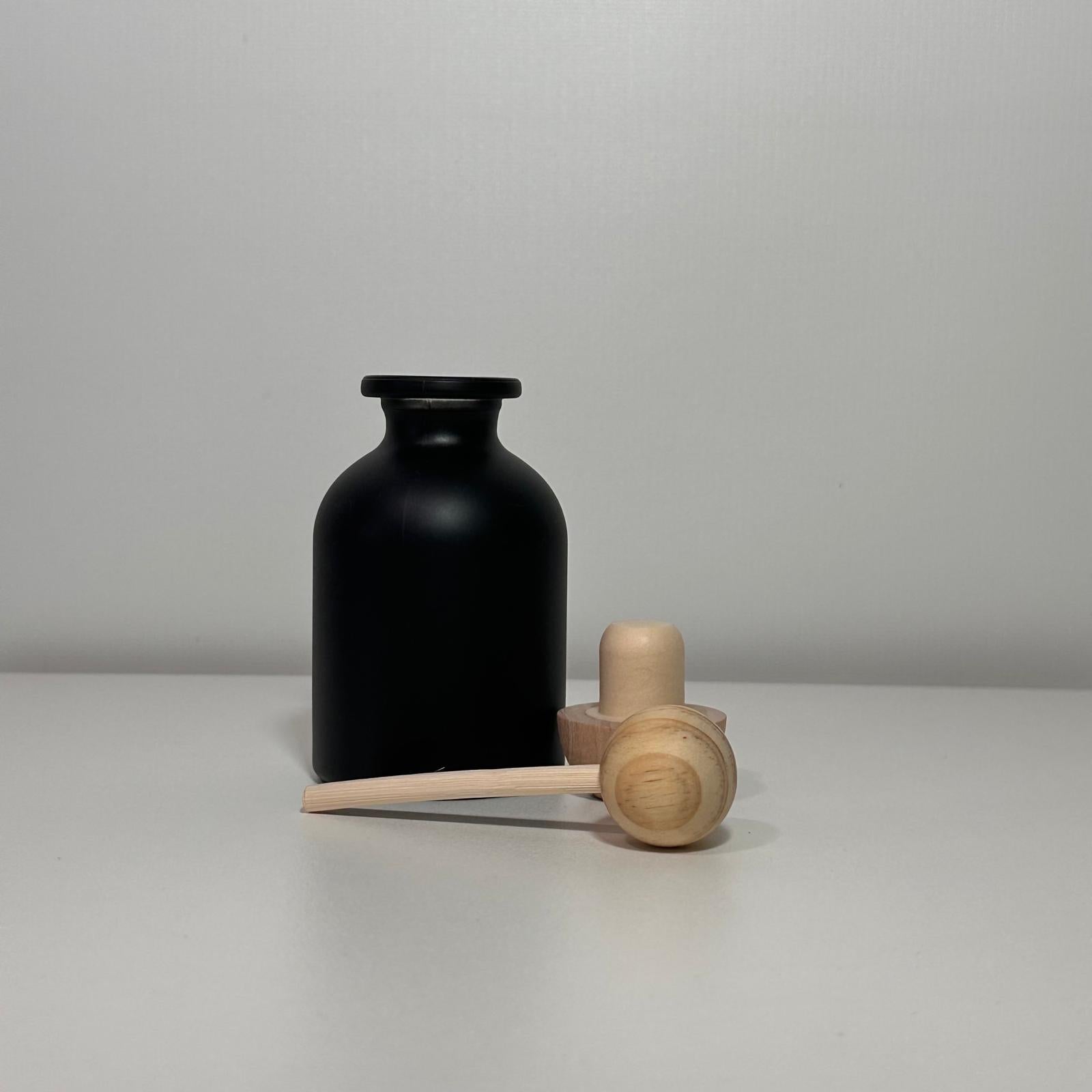 Glass difusser bottle, 100mL