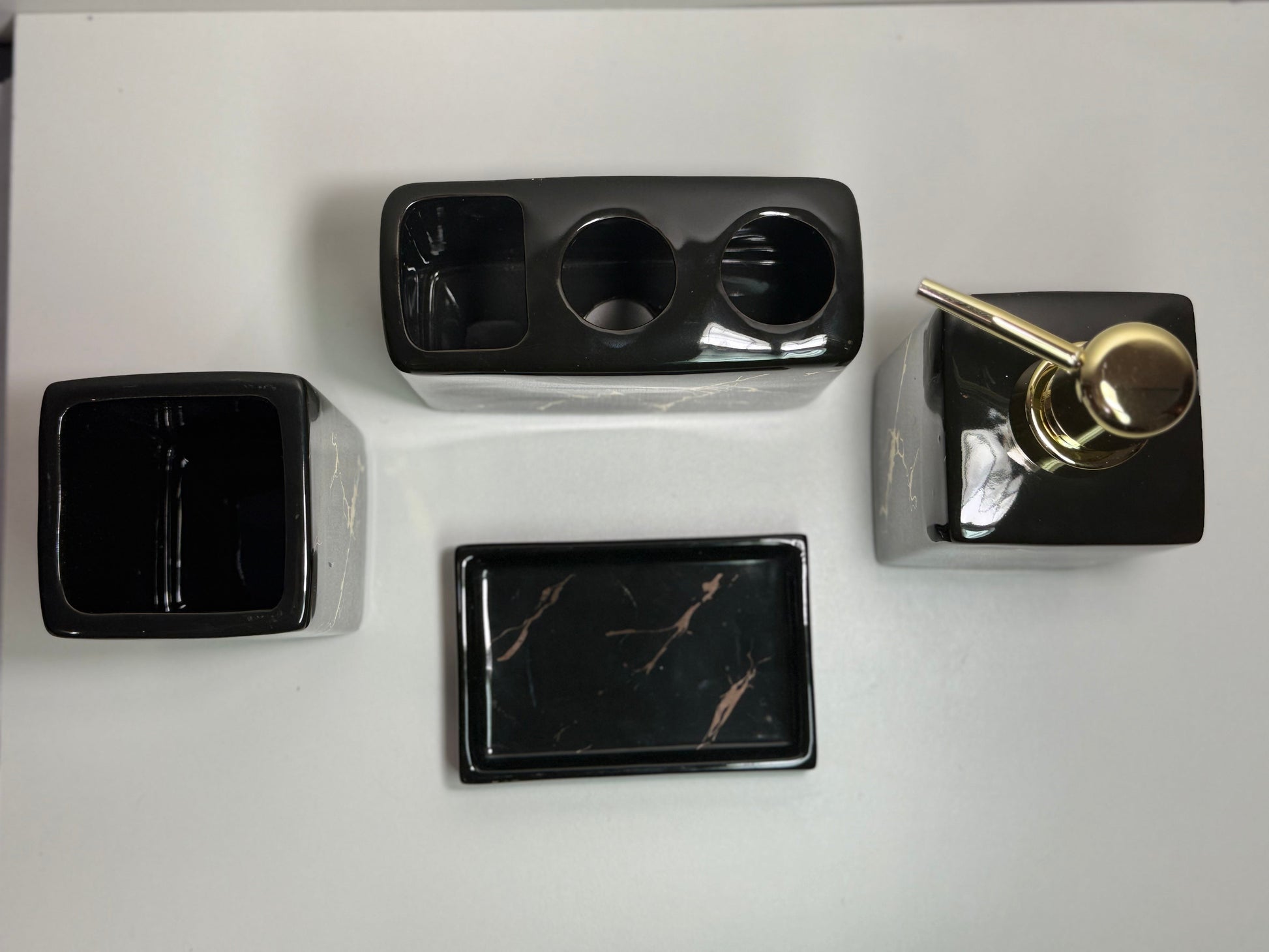 Bathroom elegant ceramic accessories set, 4 components, Model B