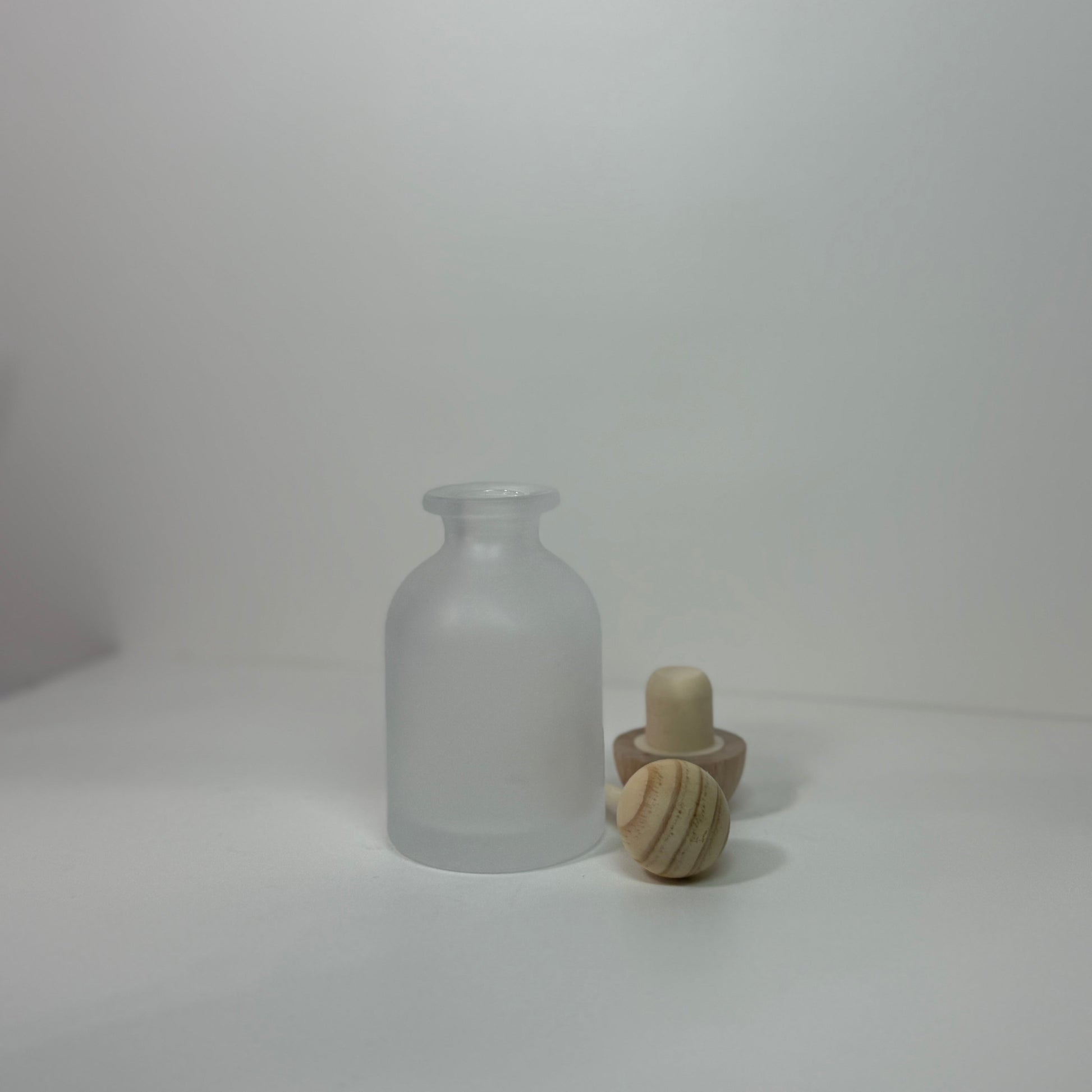 Glass difusser bottle, 100mL