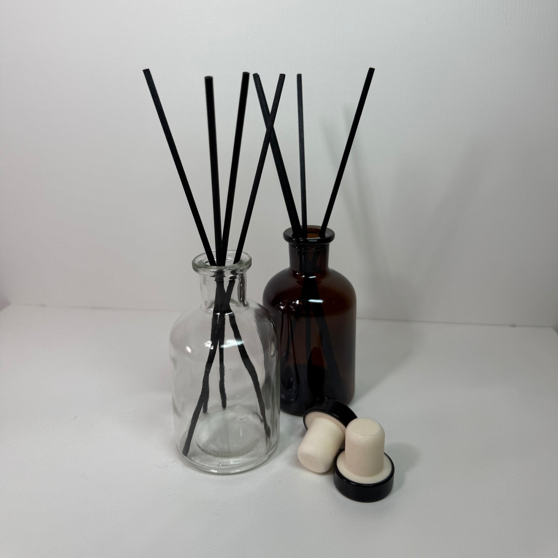 Glass diffuser bottle with 4 sticks and cap set, 125mL
