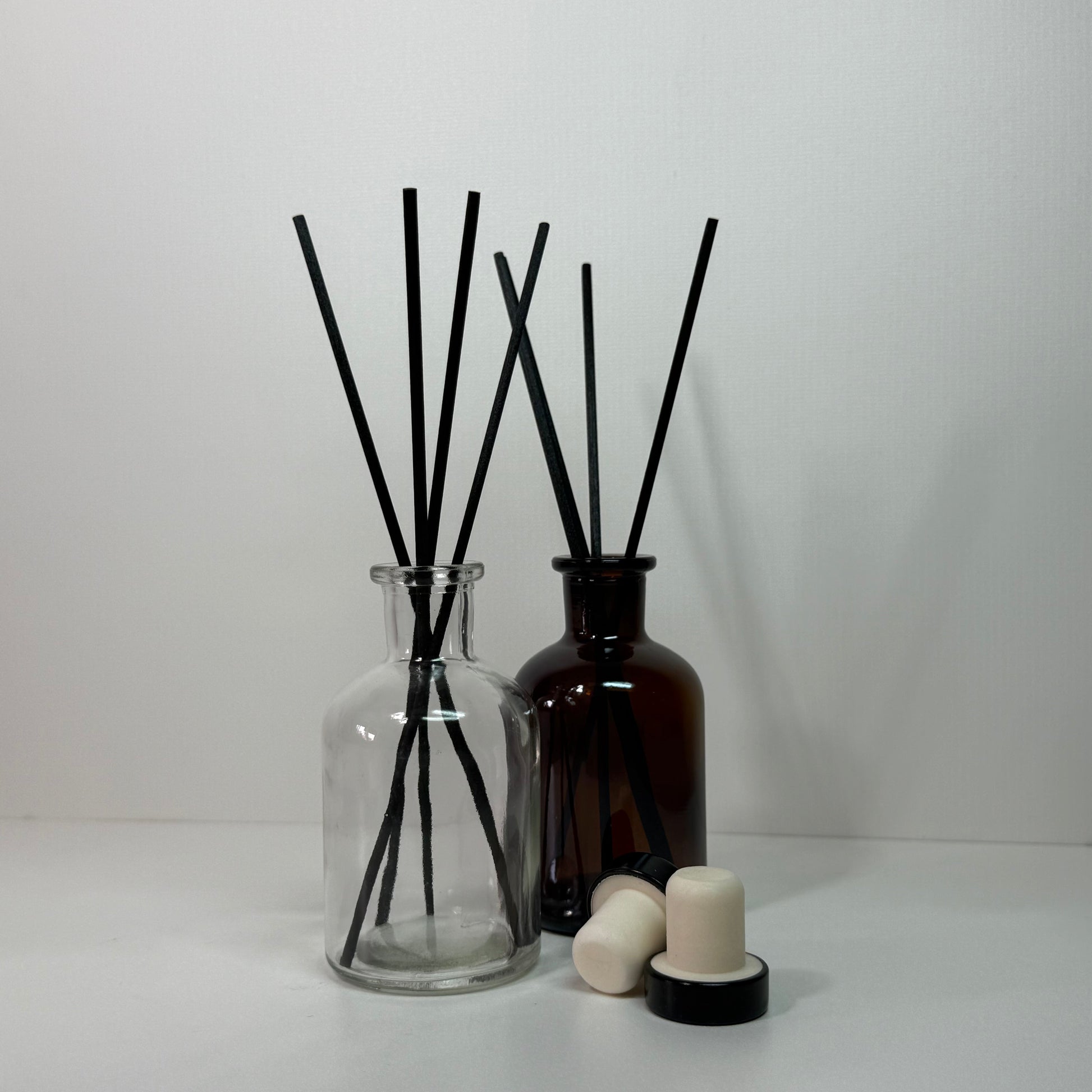 Glass diffuser bottle with 4 sticks and cap set, 125mL