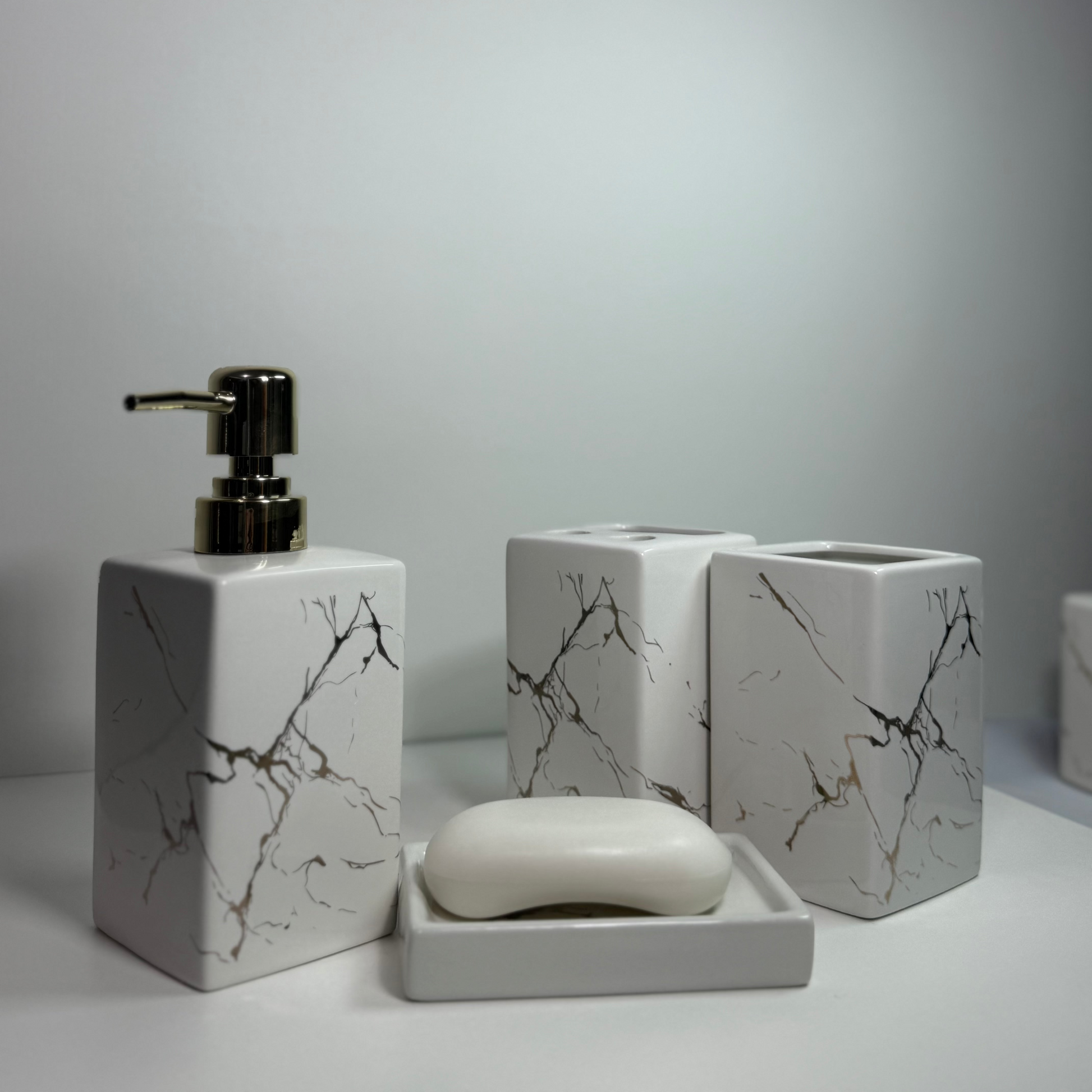 Bathroom elegant ceramic accessories set, 4 components, Model A