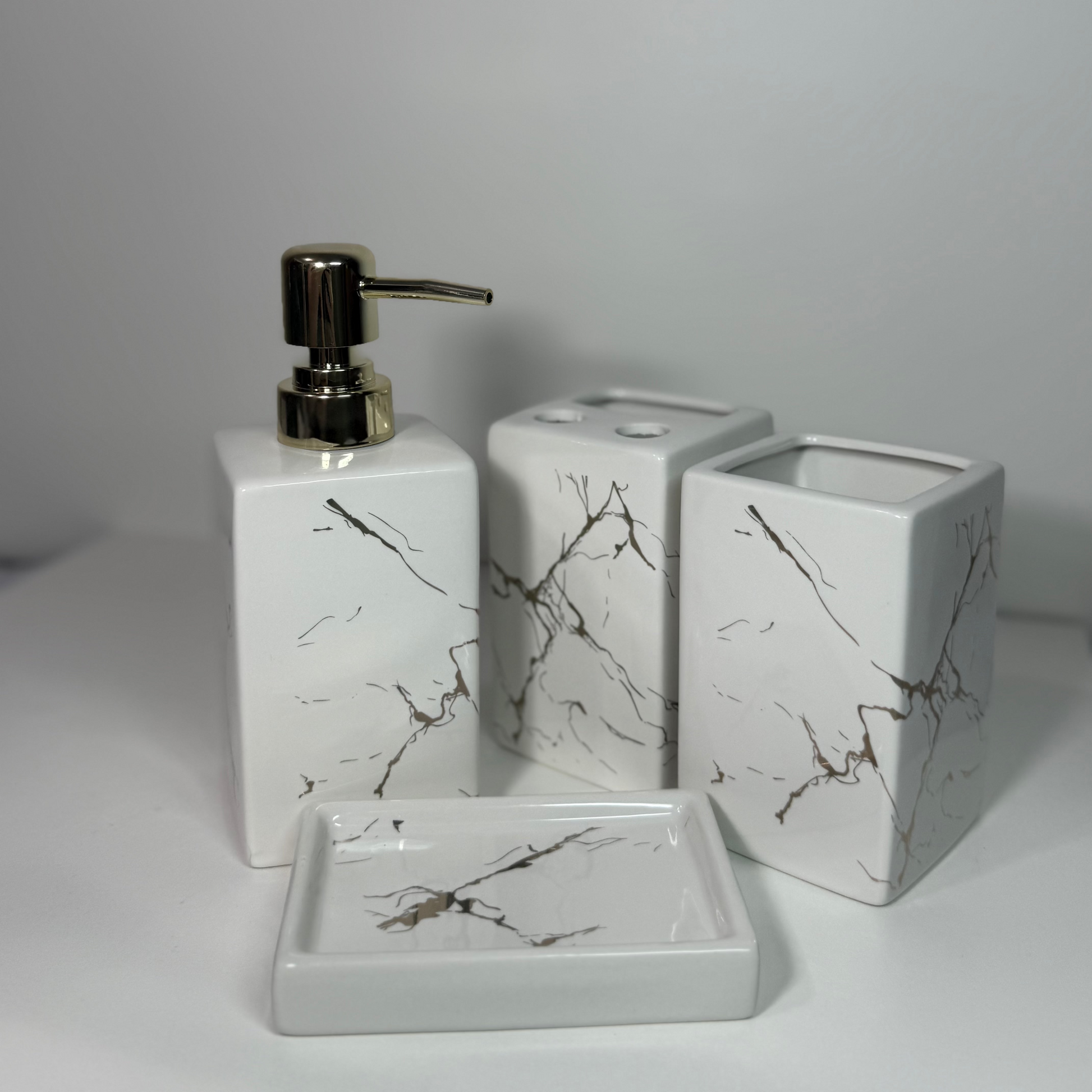 Bathroom elegant ceramic accessories set, 4 components, Model A