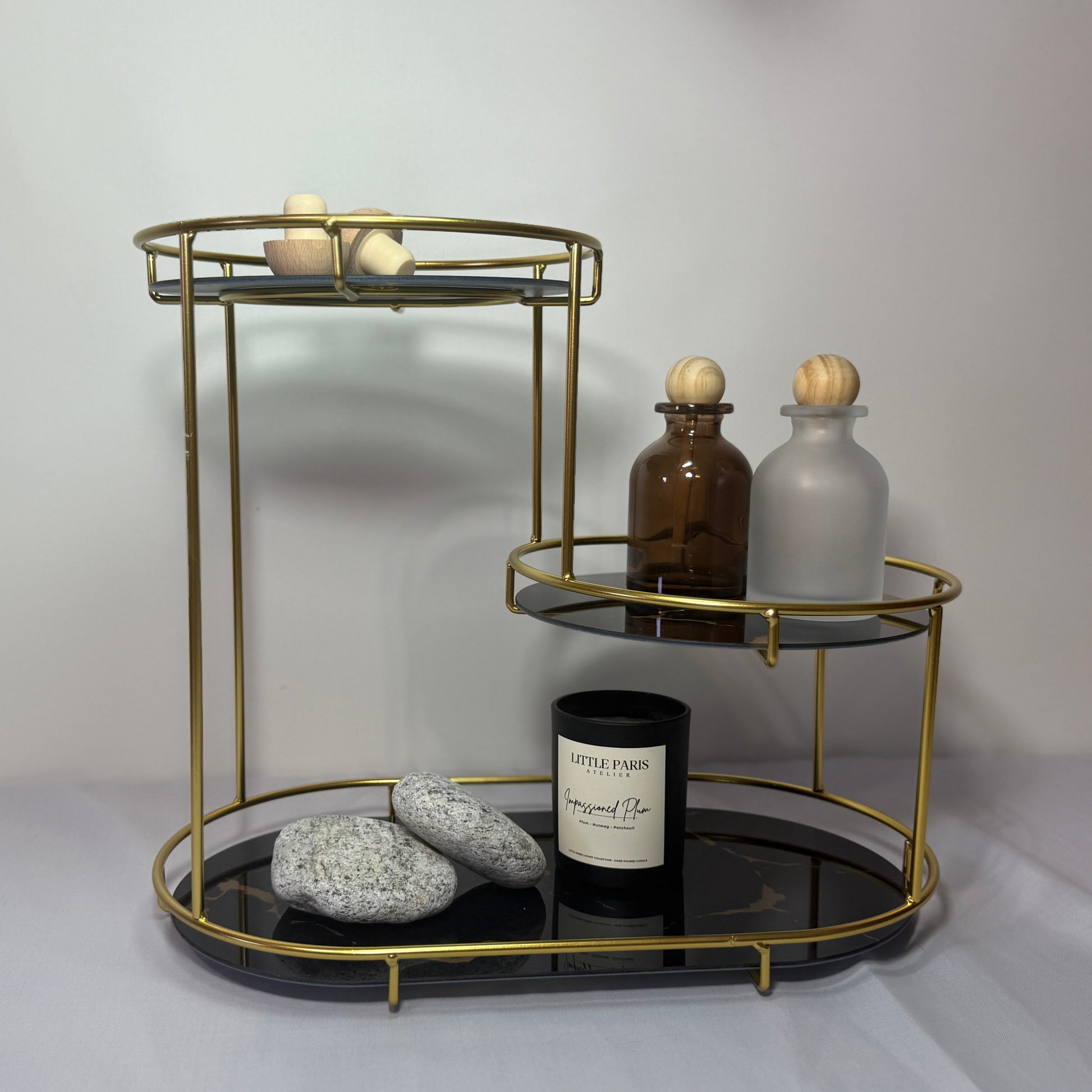 Metal cosmetics storage rack, 37cm x 25cm x 33cm