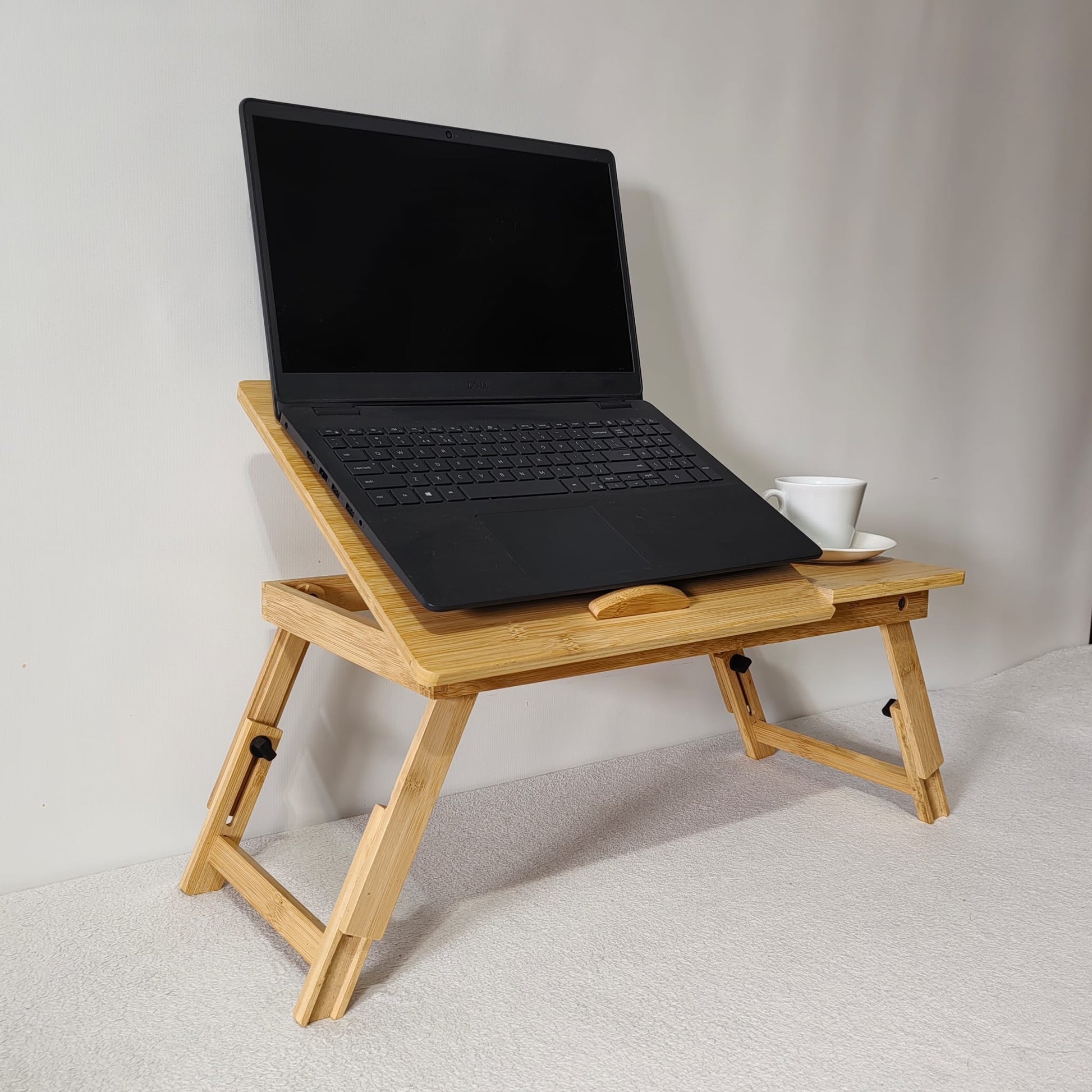 Masuta de laptop / mic dejun / cafea din bambus, 55cm x 35cm x 28cm