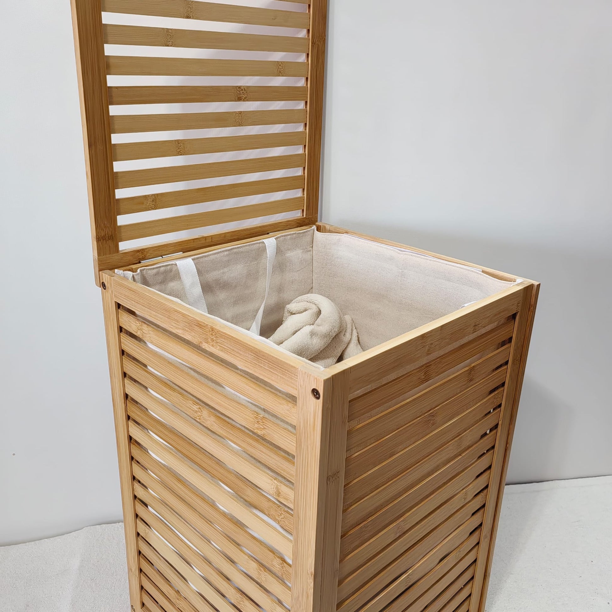 Cos de rufe din bambus cu capac, 38.5cm x 40.5cm x 58cm