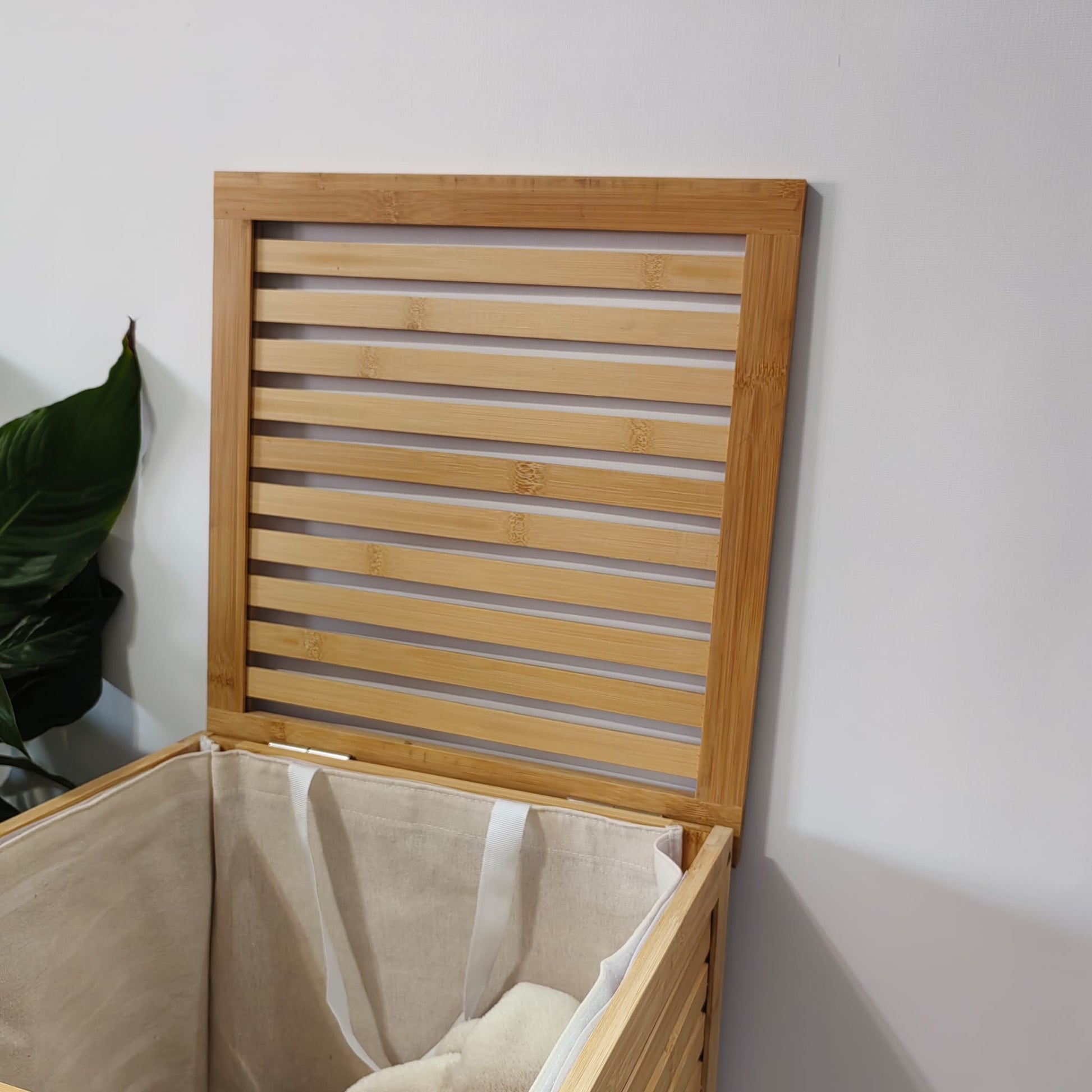 Cos de rufe din bambus cu capac, 38.5cm x 40.5cm x 58cm