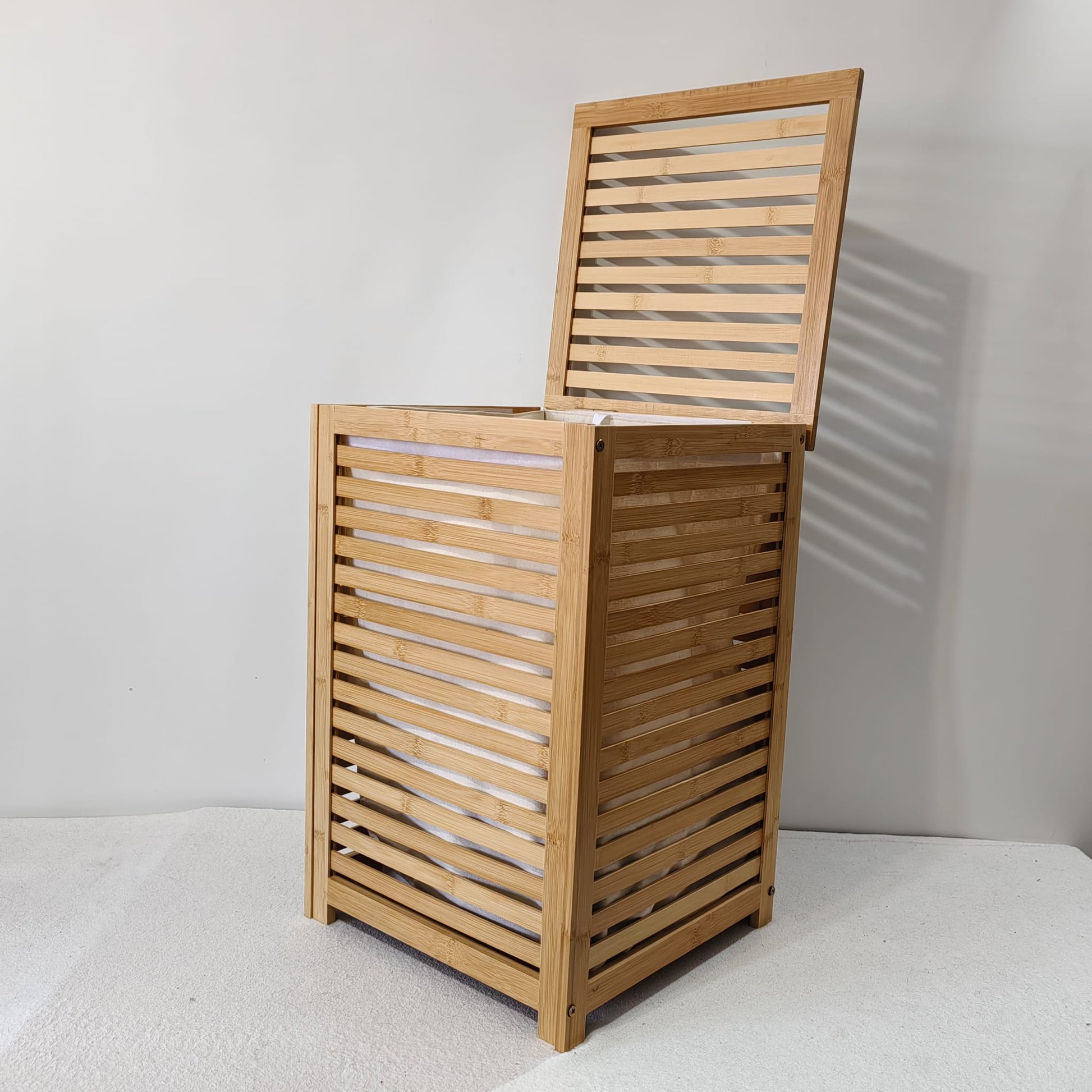 Cos de rufe din bambus cu capac, 38.5cm x 40.5cm x 58cm