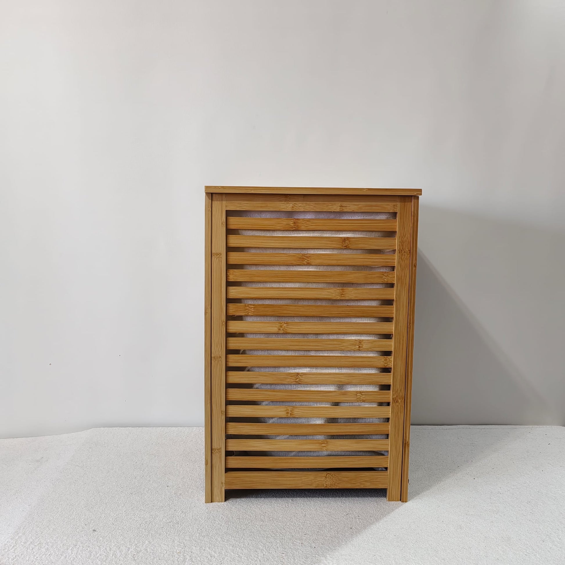 Cos de rufe din bambus cu capac, 38.5cm x 40.5cm x 58cm