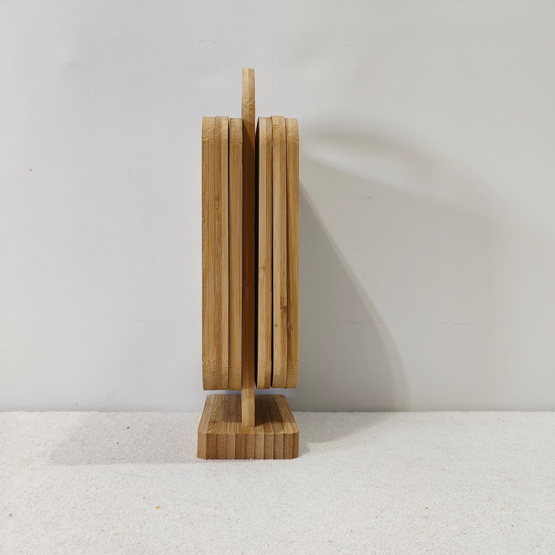Set of 6 bamboo cutting boards with bamboo holder, 22cm x 16.5cm x 1cm