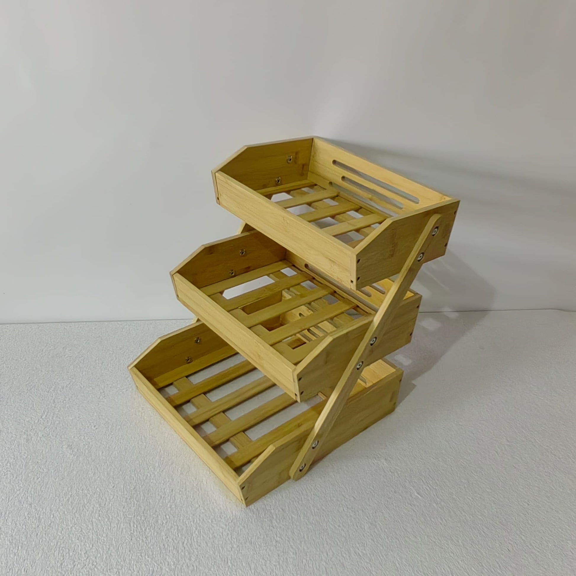 Bamboo bathroom shelving unit with 3 tiers, 30cm x 34cm x 40cm